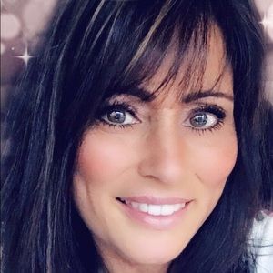 Meet your Posher, Debby